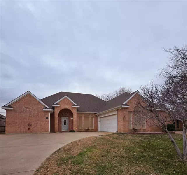 3317 Sir Stewart Circle, Grand Prairie, TX 75052