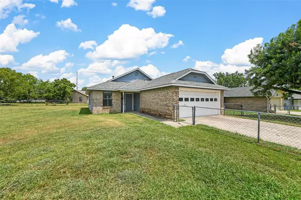 2913 Weston Drive, Denton, TX 76209