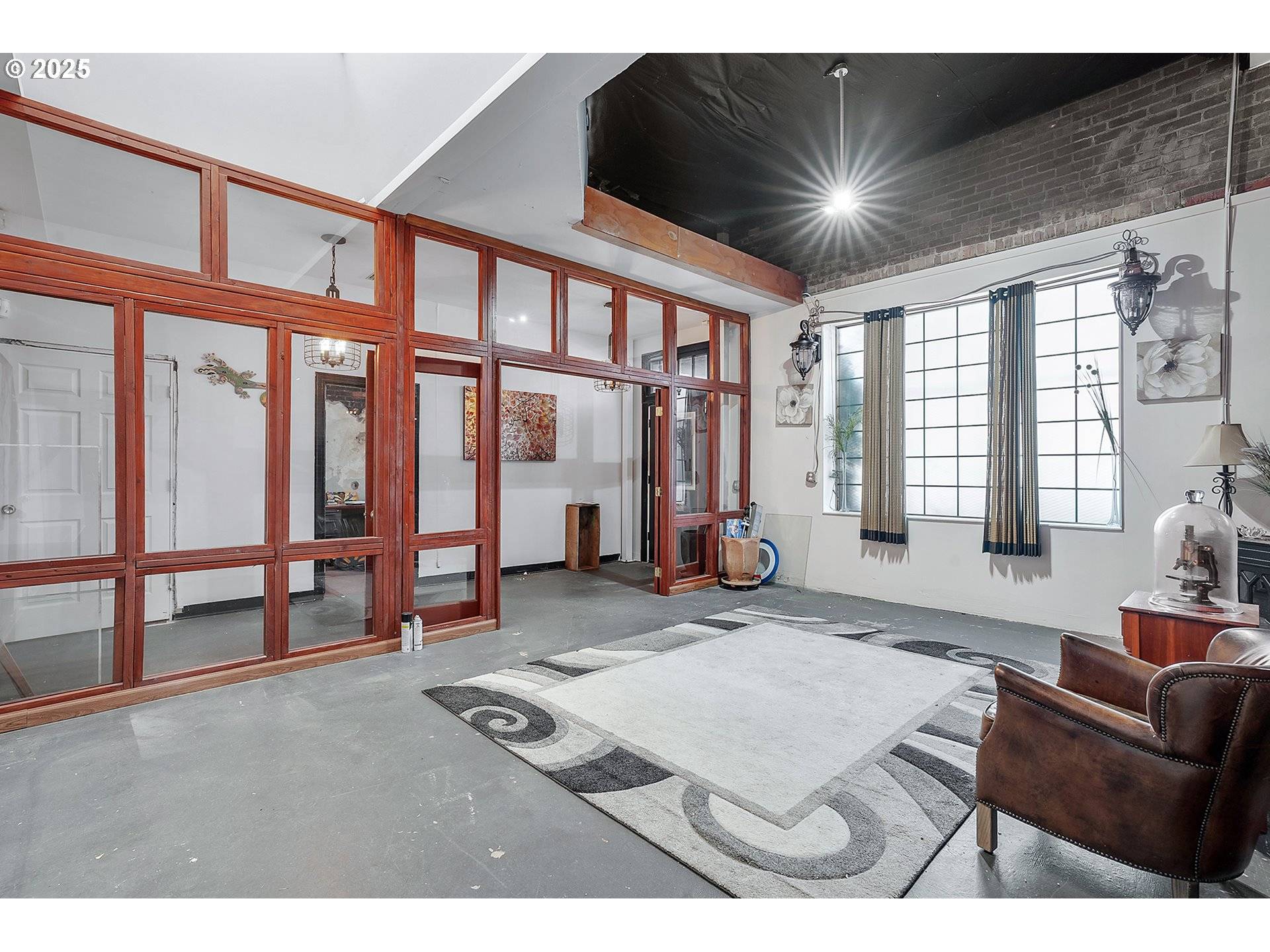 Portland, OR 97227,660 N THOMPSON ST