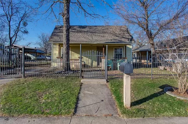 1617 Bessie Street, Fort Worth, TX 76104