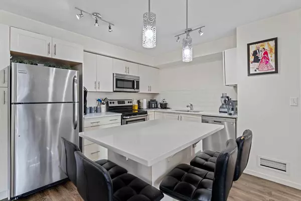 Calgary, AB T2Z5C9,99 Copperstone PARK SE #2313