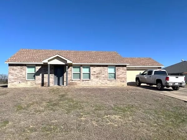 210 Hilltop Circle, Blue Ridge, TX 75424