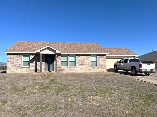 210 Hilltop Circle, Blue Ridge, TX 75424