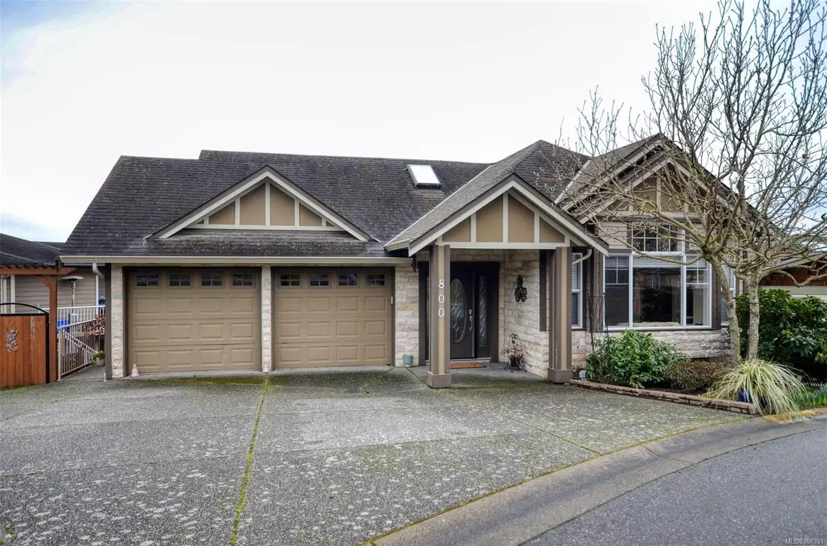 Saanich, BC V8X 5M2,800 Rainbow Cres