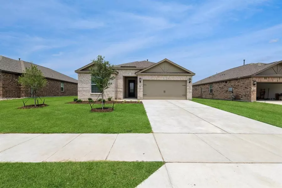 616 Brookside Drive, Anna, TX 75409