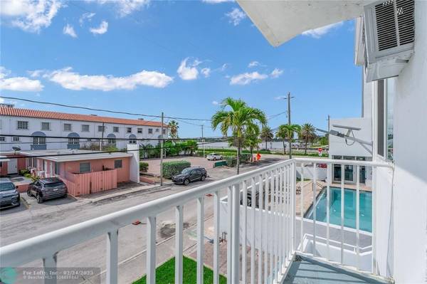 Hollywood, FL 33019,343 Van Buren St  #3