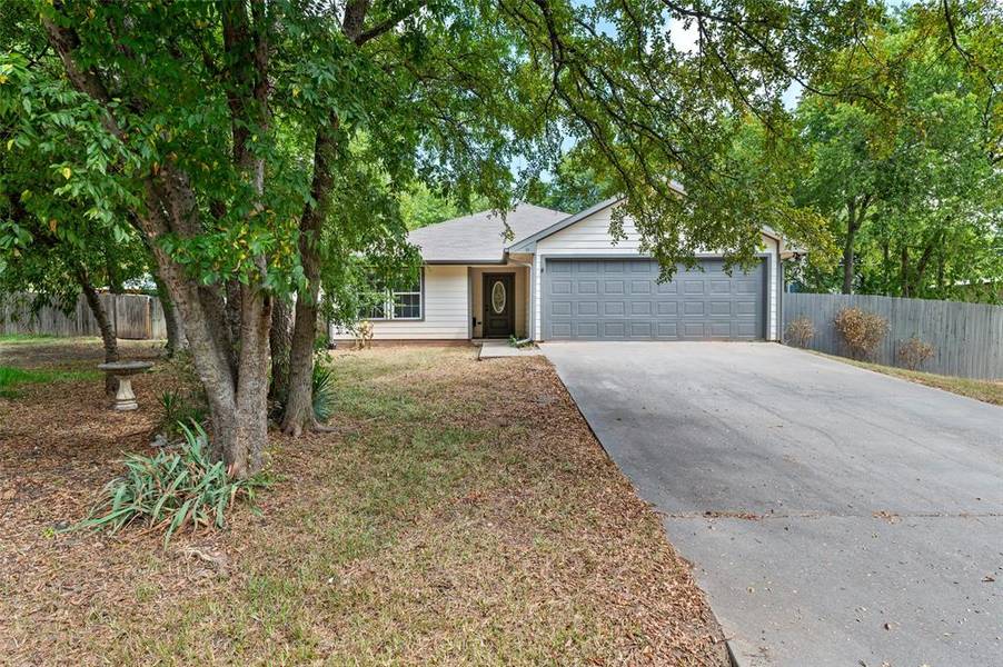 91 Pecan Drive, Pottsboro, TX 75076