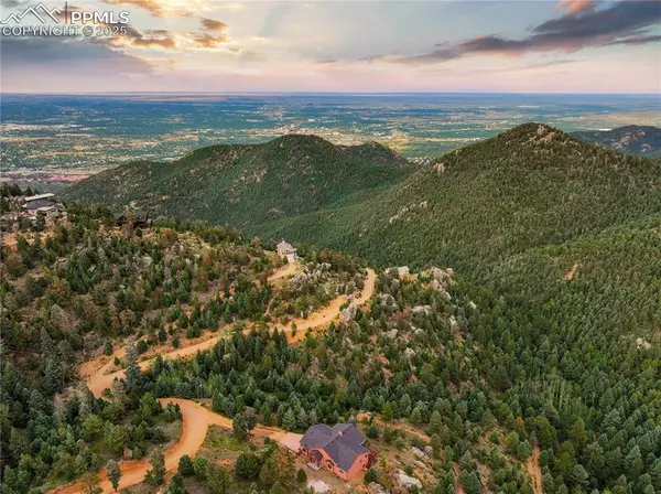 Manitou Springs, CO 80829,302 Earthsong WAY