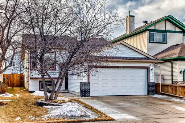 46 Harvest Park CIR NE, Calgary, AB T3K 4M8