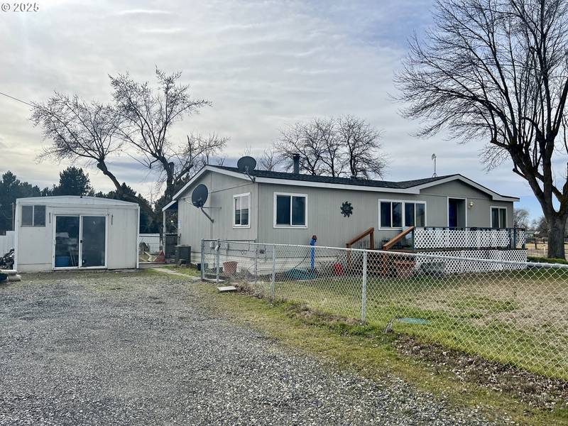 32726 E PUNKIN CENTER RD, Hermiston, OR 97838