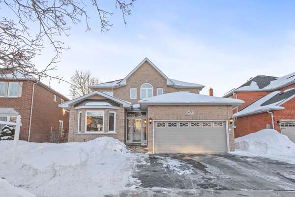 122 Robert Adams DR, Clarington, ON L1E 2C4