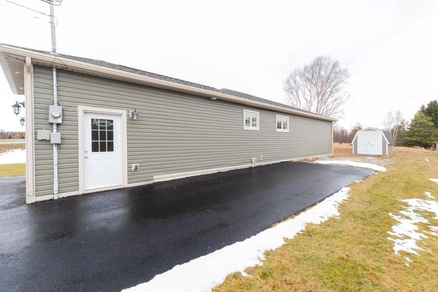 Deer Lake, NL A8A0B6,4 Grace Avenue