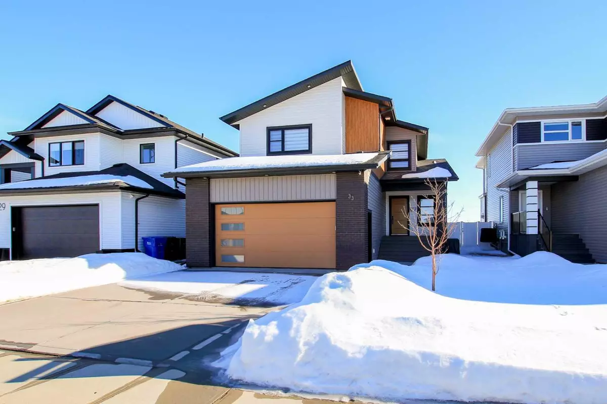 Red Deer, AB T4R 0S6,33 Larratt Close