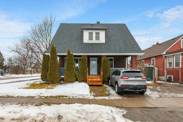 298 Jarvis ST, Fort Erie, ON L2A 2S5