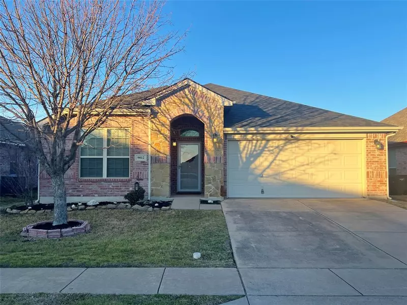 9812 Osprey Drive, Fort Worth, TX 76108