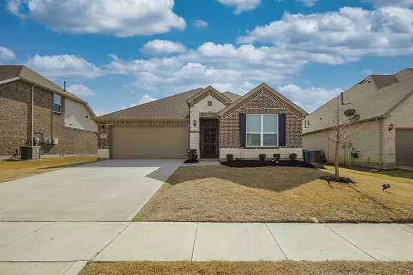 1324 Millican Lane, Aubrey, TX 76227