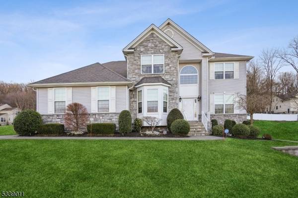 1 Dogwood Ct, Cedar Grove Twp., NJ 07009