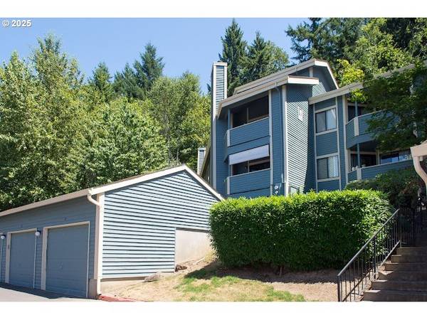 10204 SE TALBERT ST, Clackamas, OR 97015