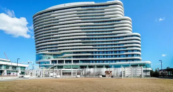 2520 Eglinton AVE W #1801, Mississauga, ON L5M 0Y2