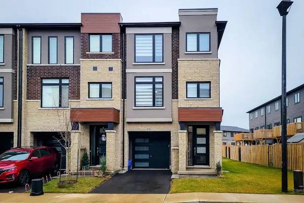 55 Sentinel LN, Hamilton, ON L9C 0E8