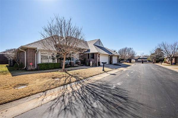 12500 Saint Andrews Drive #4, Oklahoma City, OK 73120