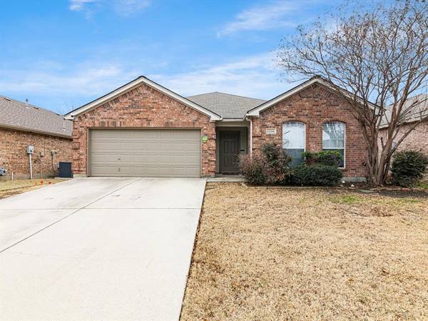 14168 Snaffle Bit Trail, Fort Worth, TX 76052