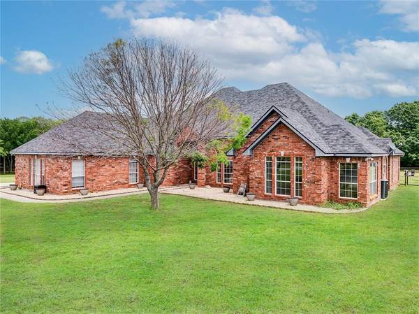 243 Green Meadow Court, Gunter, TX 75058