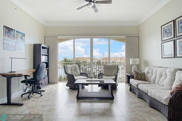 Fort Pierce, FL 34949,13 Harbour Isle Dr W  #304