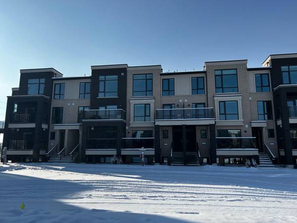 5 Romilly AVE #8, Brampton, ON L7A 5L8