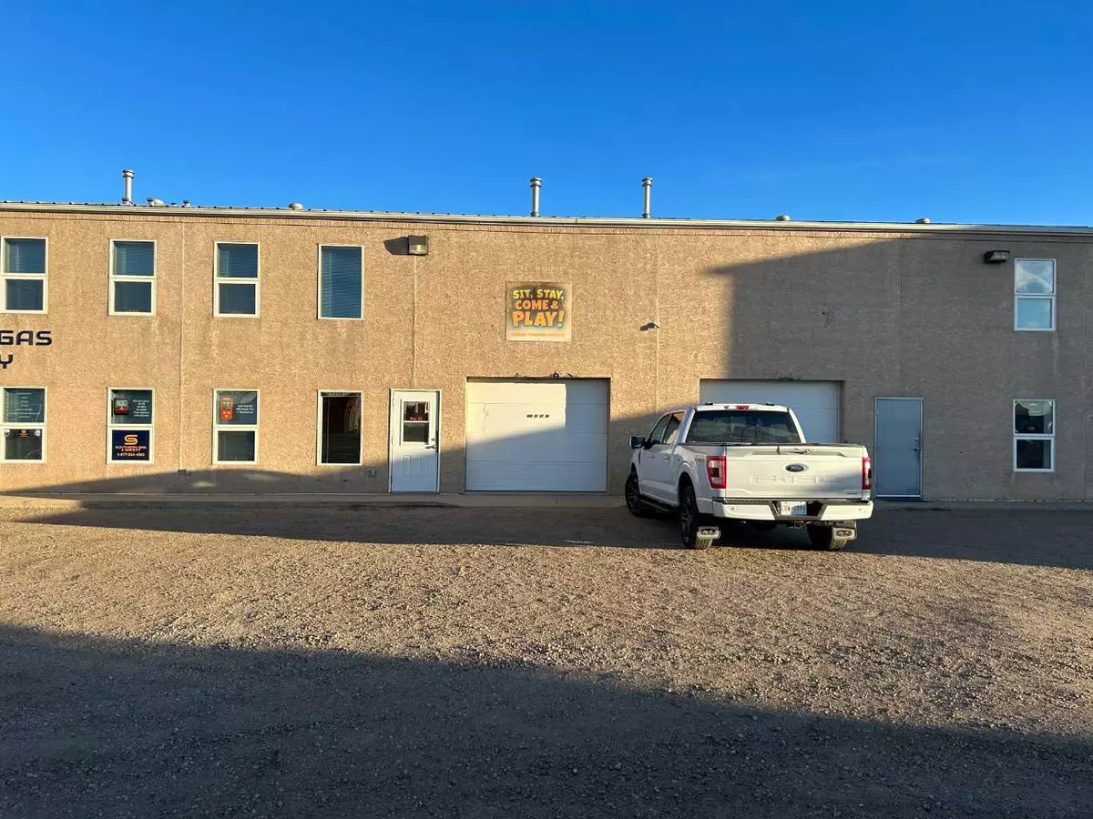 Medicine Hat, AB T1A 8R6,846 23 ST SW