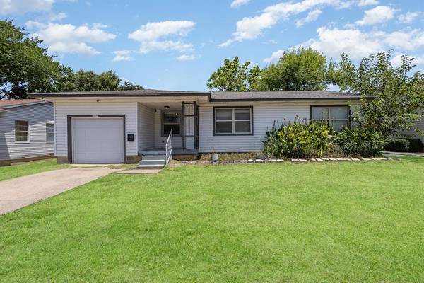 2319 Cartwright Street, Irving, TX 75062