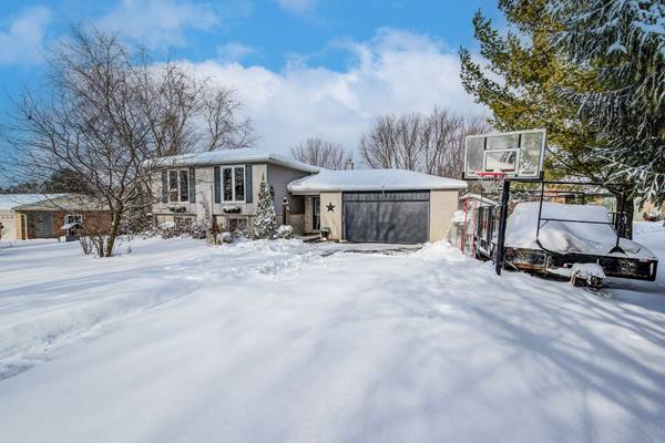 Wellington North, ON N0G 2L3,425 Clyde ST