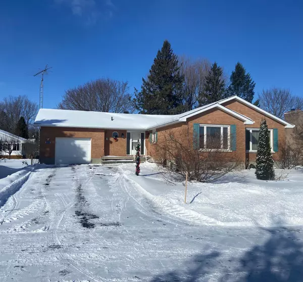 South Glengarry, ON K0C 1E0,6232 DALTON CT