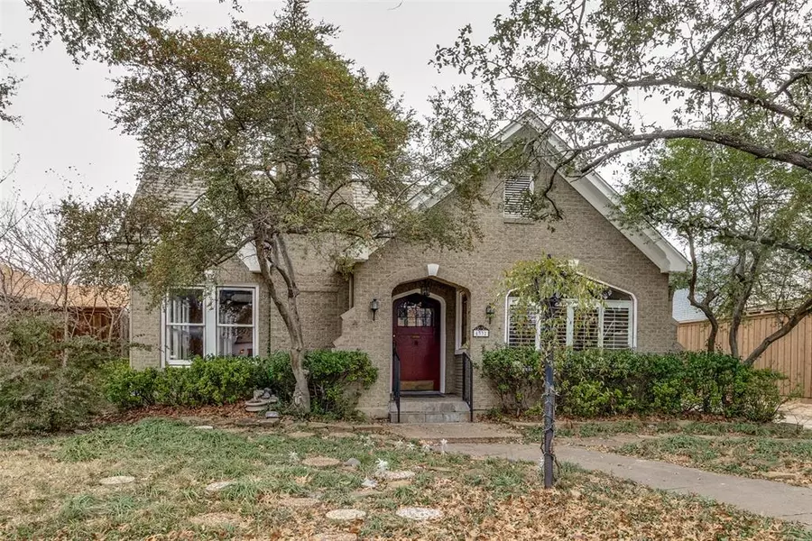 4332 Vandelia Street, Dallas, TX 75219