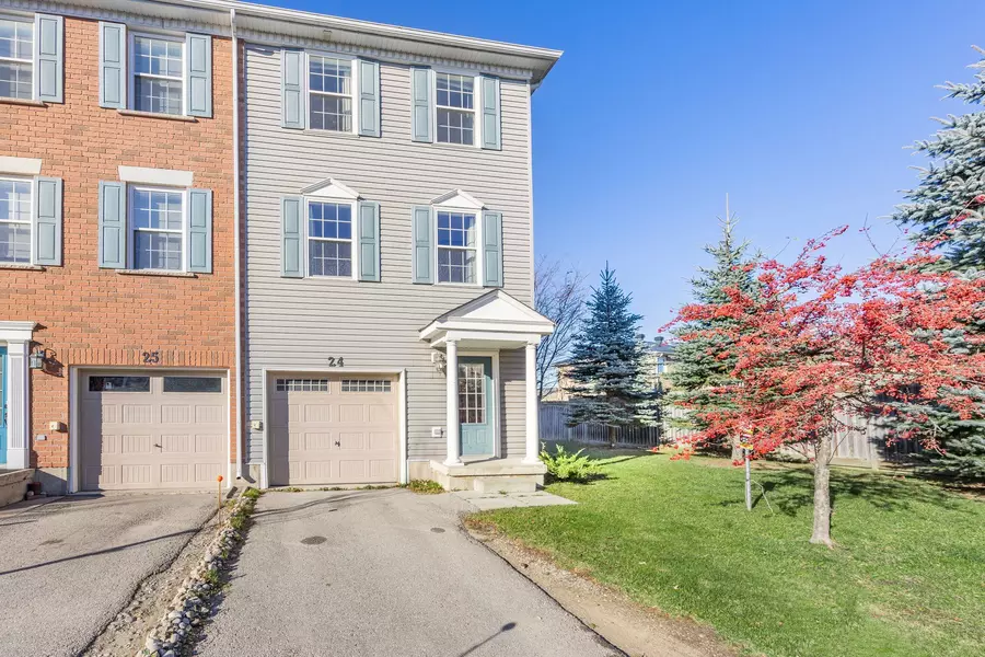 91 COUGHLIN RD #24, Barrie, ON L4N 0L6