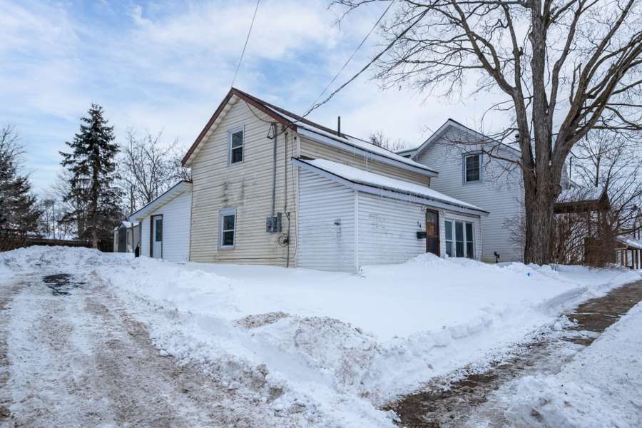 74 Palace RD, Greater Napanee, ON K7R 3B2