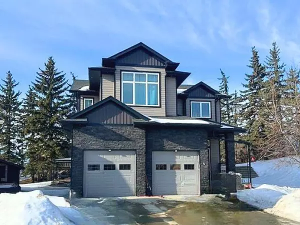 4 Cranna PL, Lacombe, AB T4L2N7