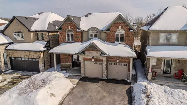 8 Thornbury CT, Hamilton, ON L8J 0G7