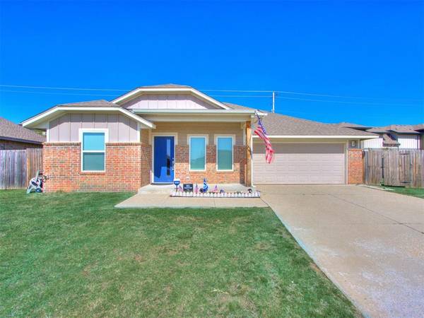 1420 Ridgeway Drive, Moore, OK 73160