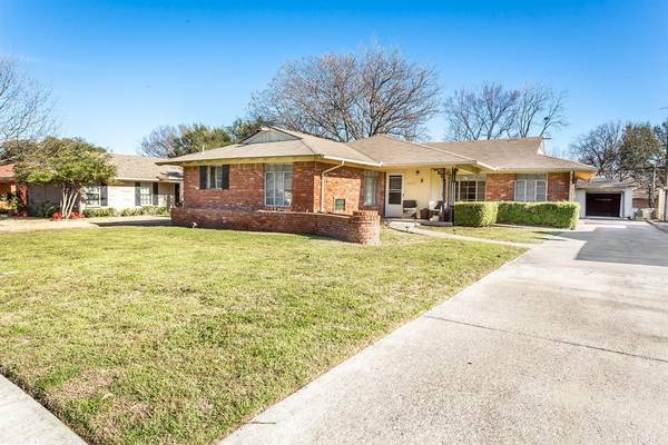 Dallas, TX 75214,6520 Saint Moritz Avenue