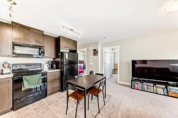 Chestermere, AB T1X 0P6,300 Marina DR #159