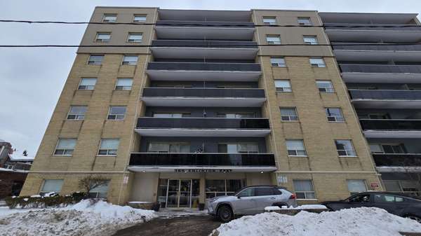 365 Eglinton AVE E #507, Toronto C10, ON M4P 1M5