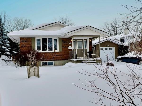 105 Dixon RD, Stratford, ON N5A 6X9