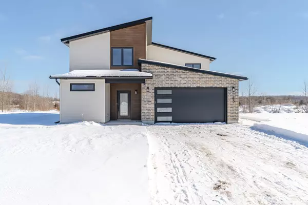 43 Fraser DR, Quinte West, ON K0K 1E0