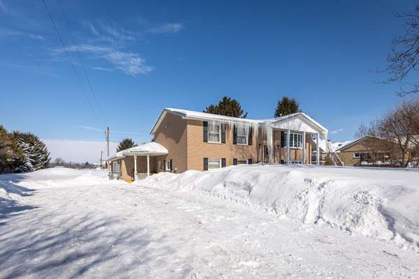 15552 ELGINFIELD RD, Lucan Biddulph, ON N0M 1V0