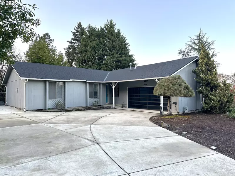 2345 CENTURY LN, West Linn, OR 97068