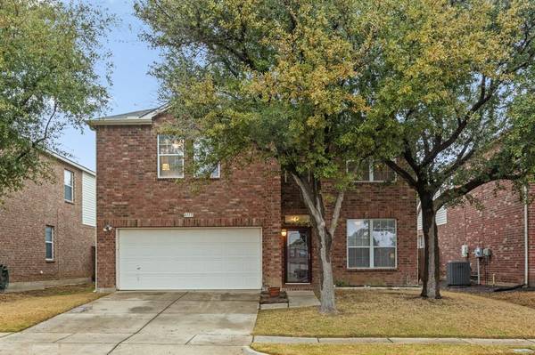 6117 Photinia Avenue, Denton, TX 76208