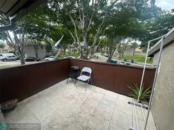 Fort Lauderdale, FL 33313,5922 NW 21st St  #48E