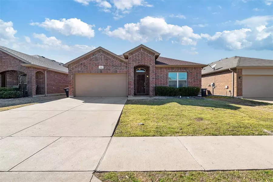 8301 White Hart Drive, Fort Worth, TX 76179