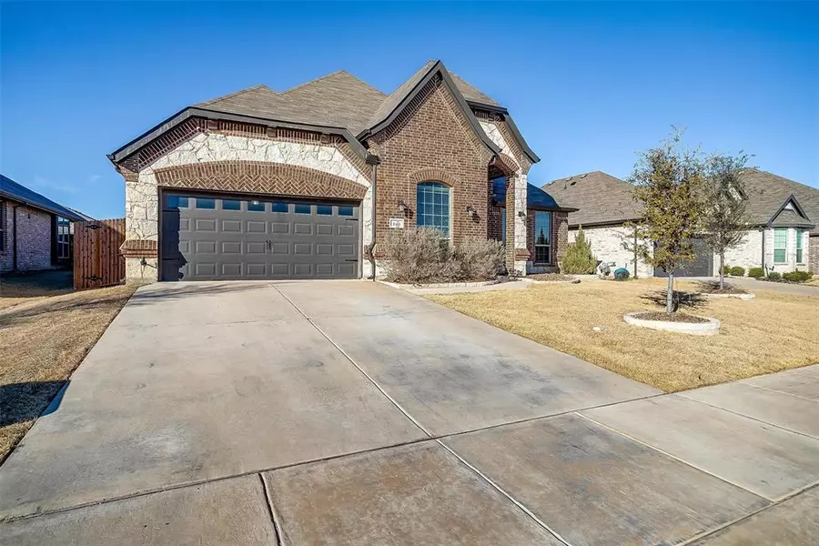 240 Old Wichita Trail, Saginaw, TX 76131